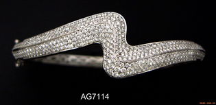 鼎銘首飾AG7114 廣州市番禺區(qū)市橋大羅塘銀建二路的金銀珠寶與黃金首飾探秘